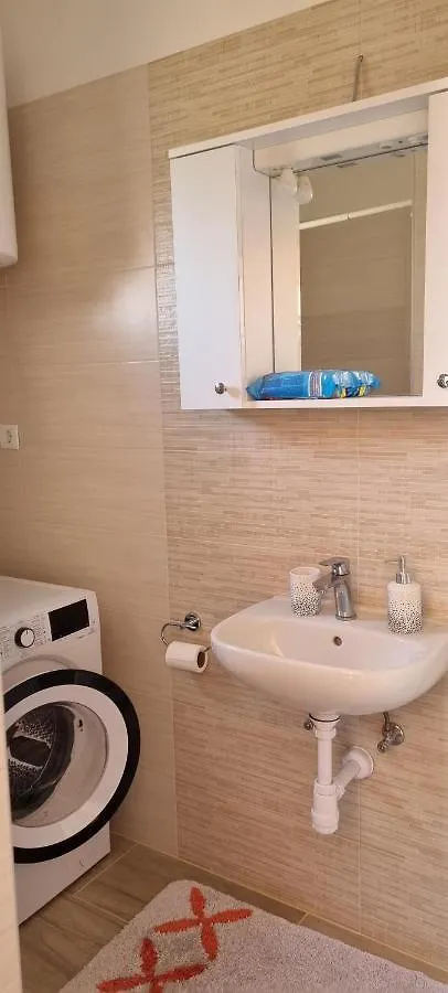 Apartment Guest House Ana